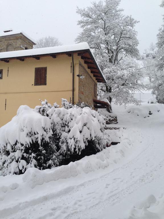 Agriturismo Il Passeggere Villa Bruscoli Luaran gambar